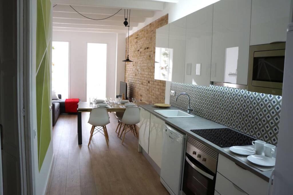 Barcelona Industrial Style Apartment L'Hospitalet de Llobregat Exteriör bild