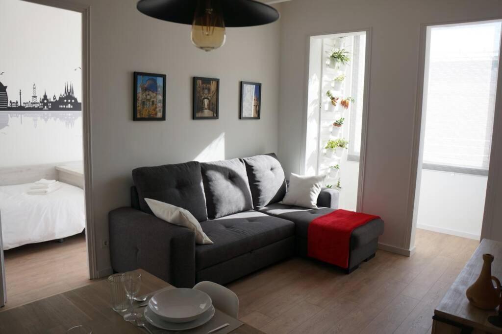 Barcelona Industrial Style Apartment L'Hospitalet de Llobregat Exteriör bild